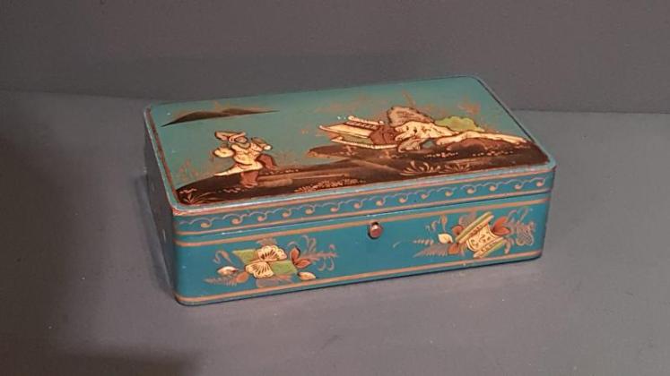 1920`s Chinoiserie Card Box - Image 1