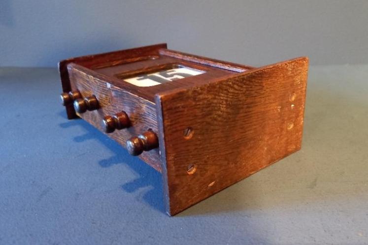 Late Victorian Perpetual Desk Calendar - Image 5