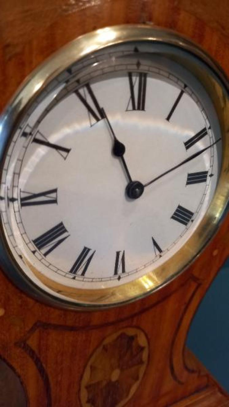 Antique Mahogany & Satinwood Sheraton Inlaid Mantel Clock - Image 4