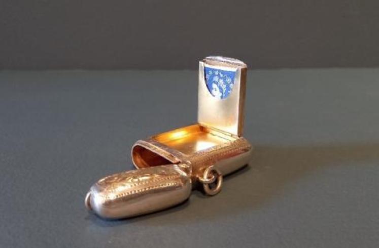 Edwardian Silver Engraved Stamp & Vesta Case - Image 1