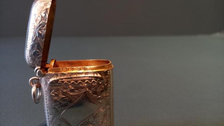 Edwardian Silver Engraved Stamp & Vesta Case - Image 4
