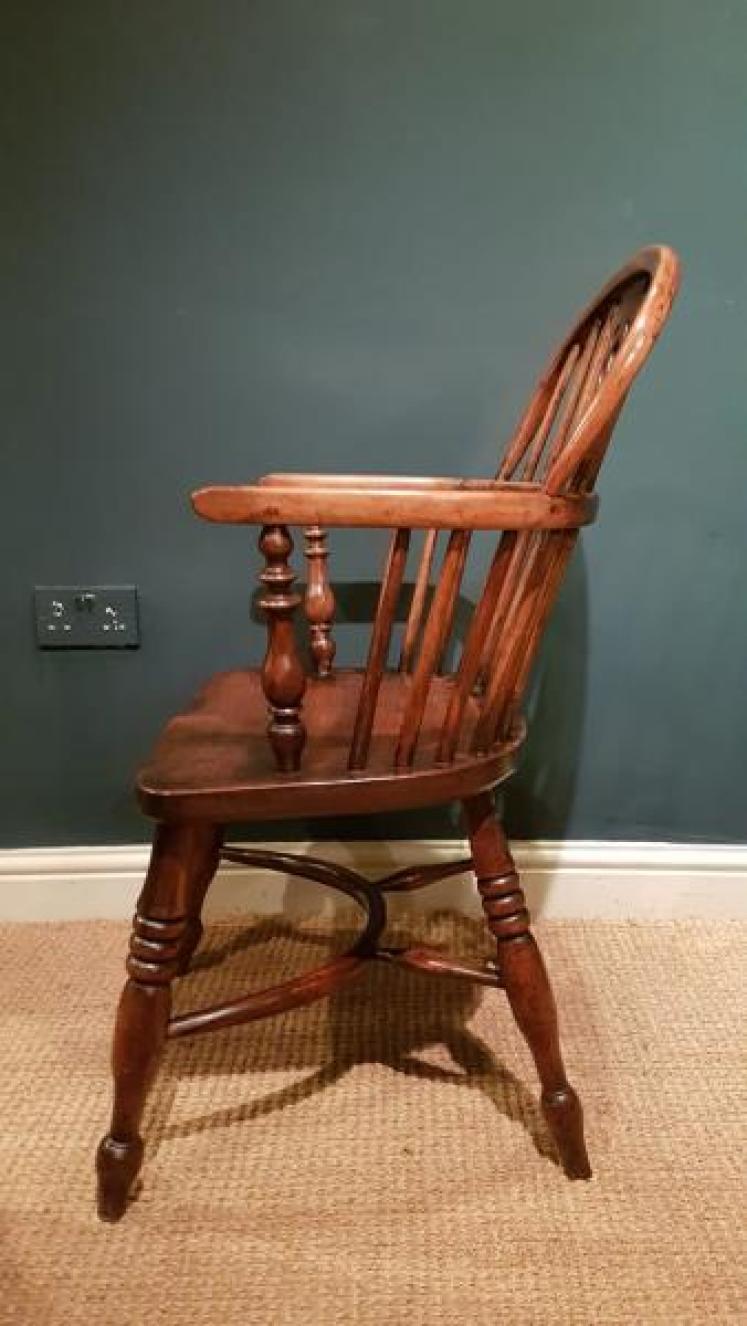 Early Victorian Yew Wood Windsor Chair - Image 4