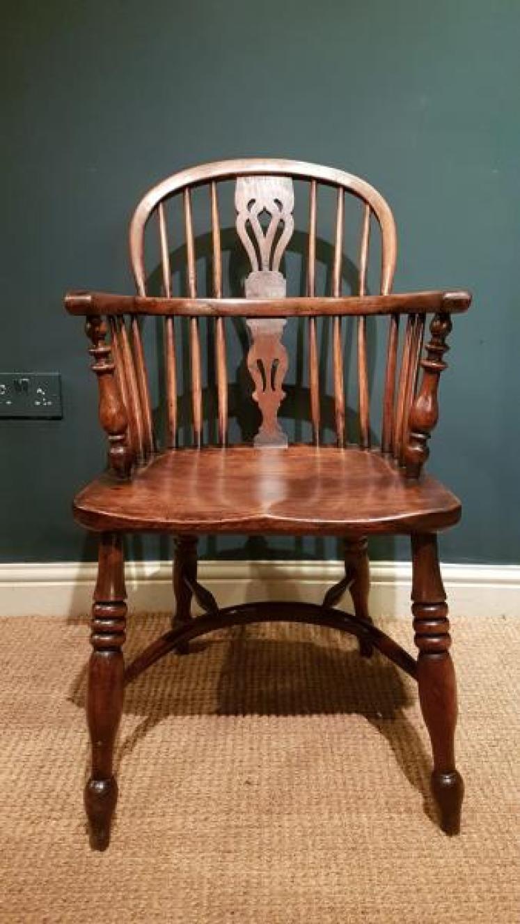 Early Victorian Yew Wood Windsor Chair - Image 5