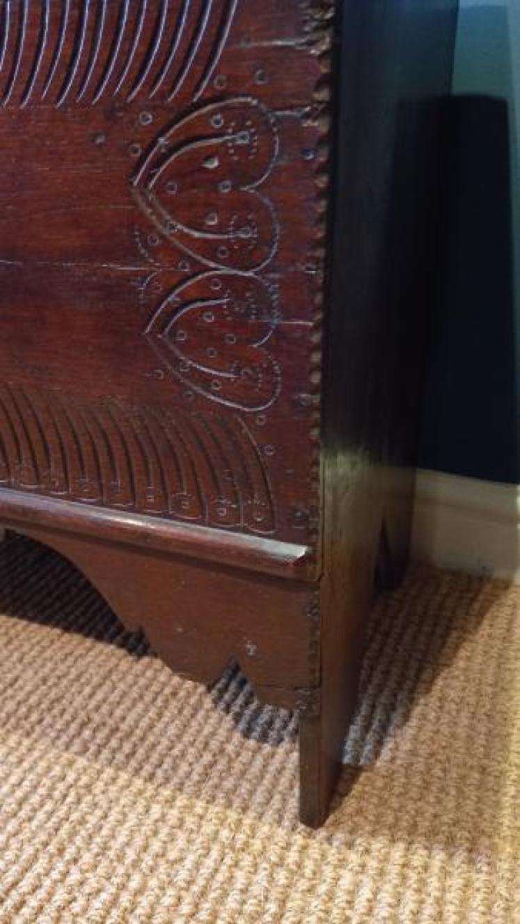 Small Mid 17th Century Period Oak Coffer - Image 2