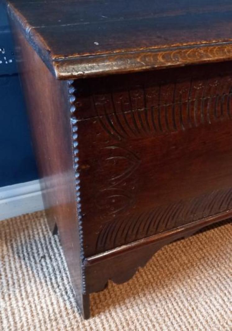 Small Mid 17th Century Period Oak Coffer - Image 4