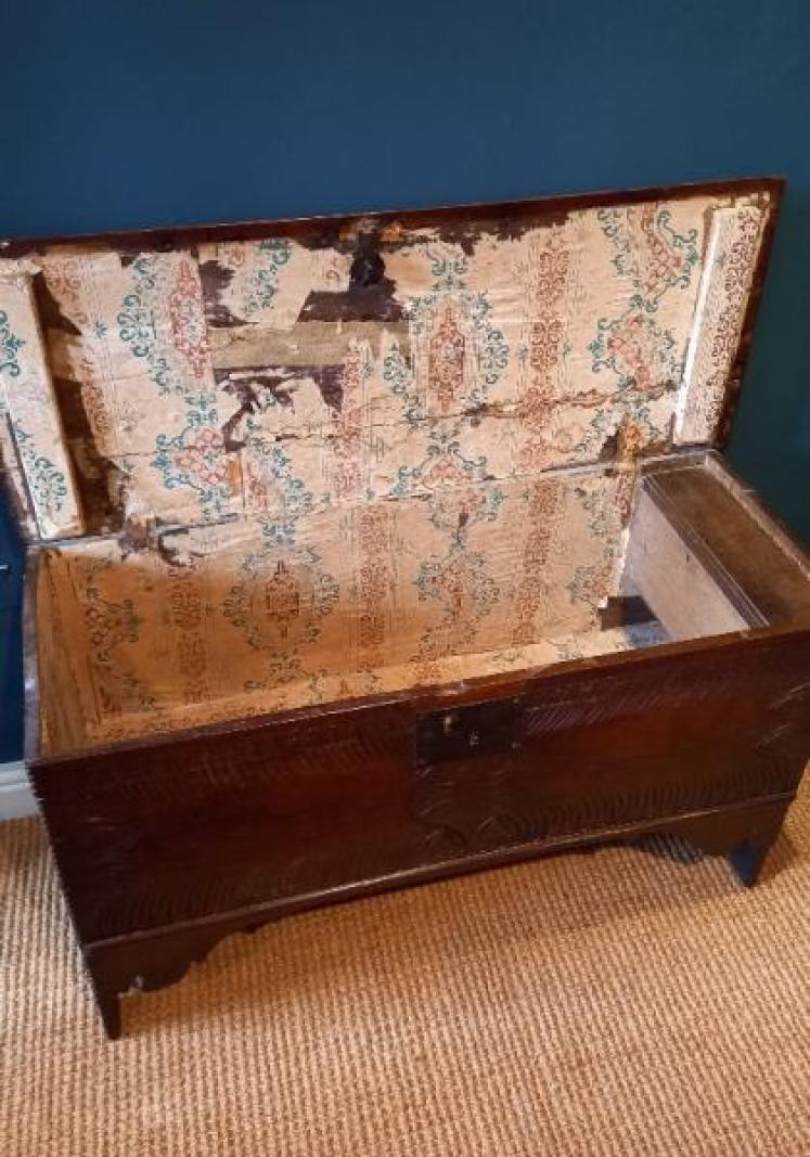 Small Mid 17th Century Period Oak Coffer - Image 5