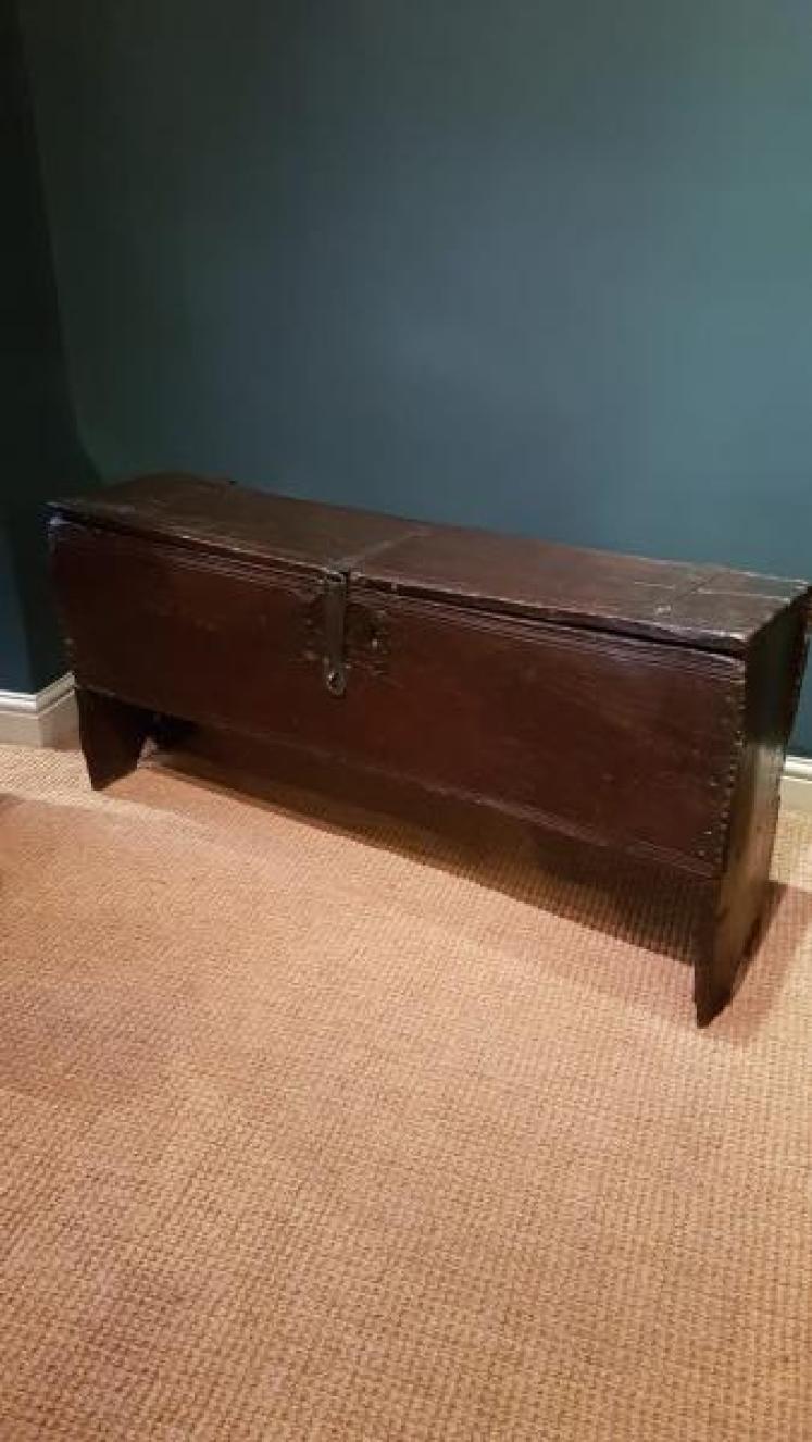 James I Period Oak Sword Box - Image 2