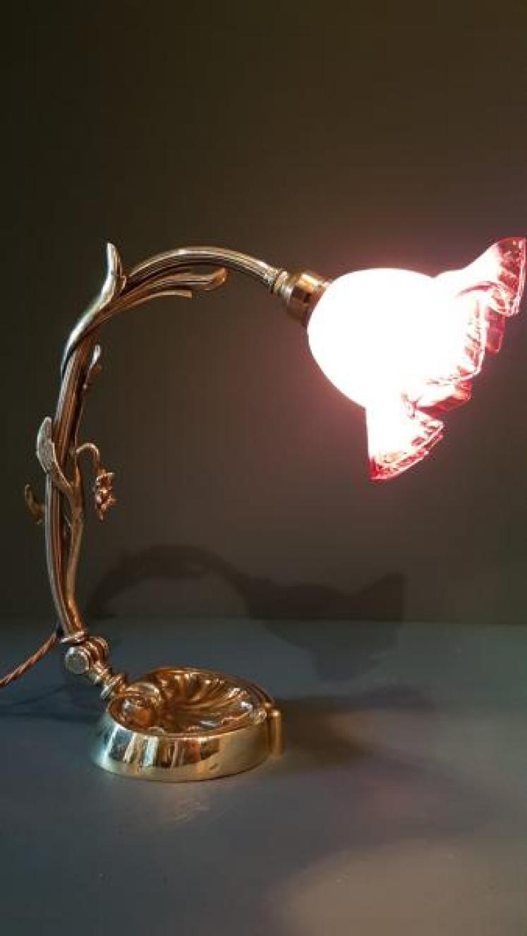Superb Art Nouveau Cast Brass Table Lamp - Image 5