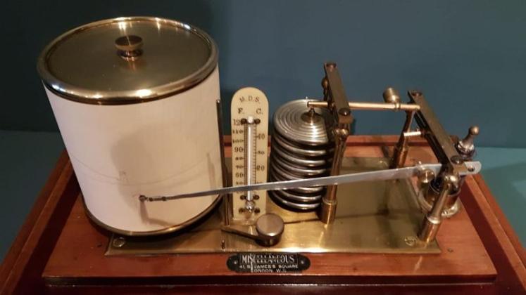 Late Victorian Mahogany Cased Barograph - Image 5