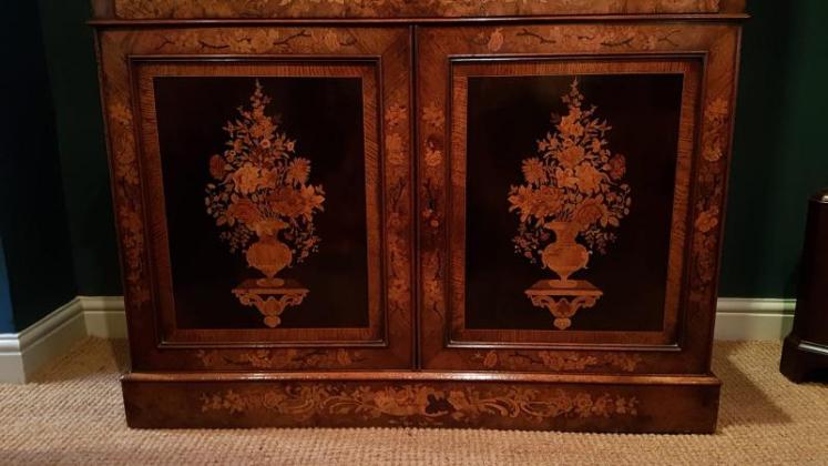 Magnificent Quality Walnut Marquetry Library Bookcase - Image 6