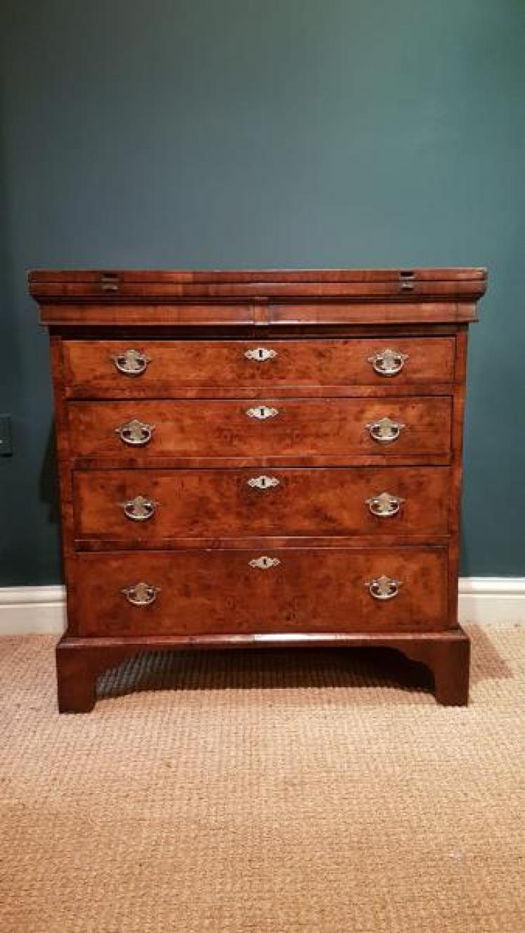 Small George II Walnut Bachelors Chest - Image 1