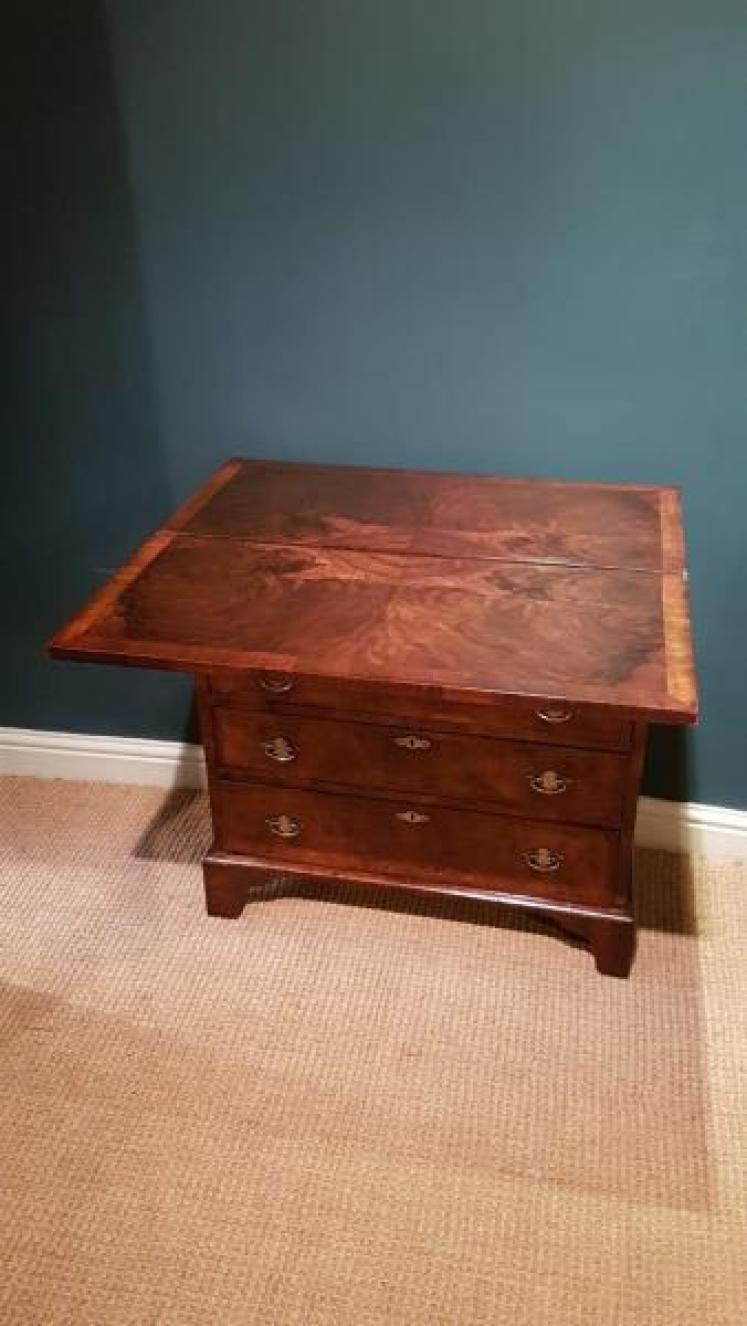 Small George II Walnut Bachelors Chest - Image 2