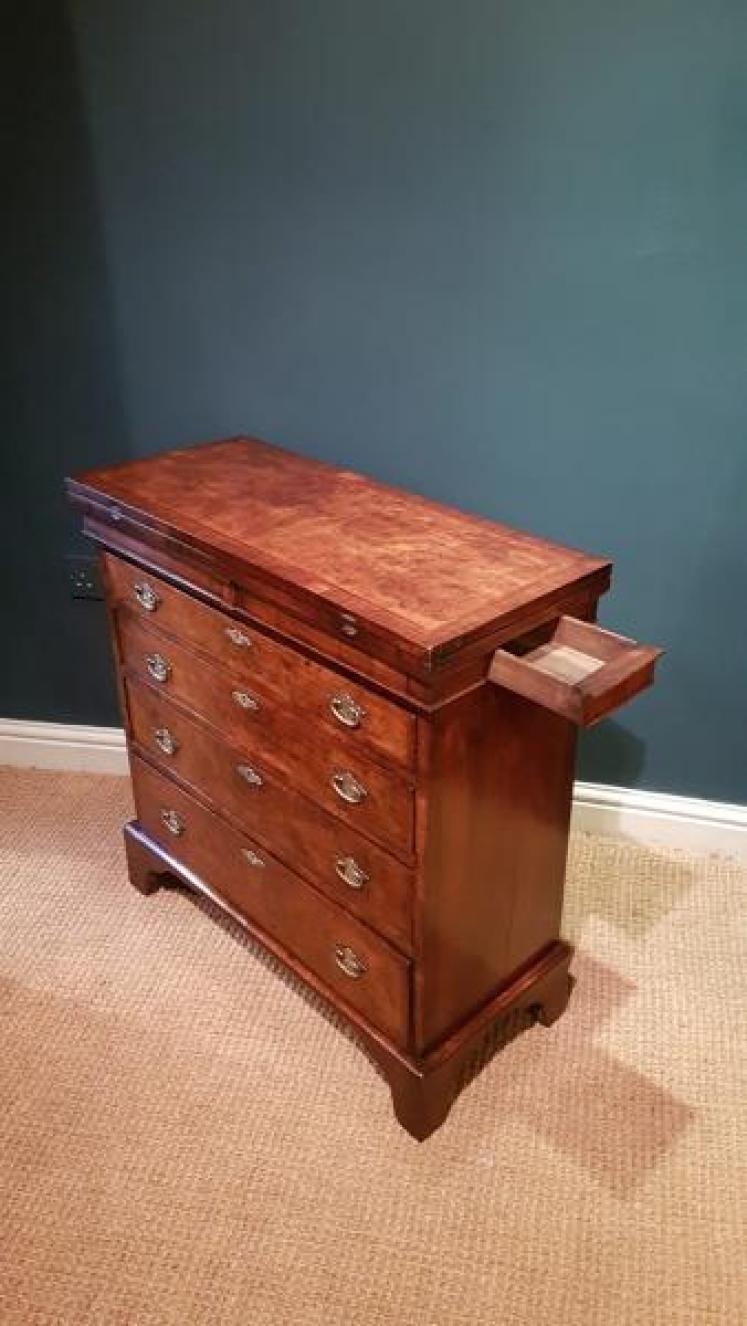 Small George II Walnut Bachelors Chest - Image 3