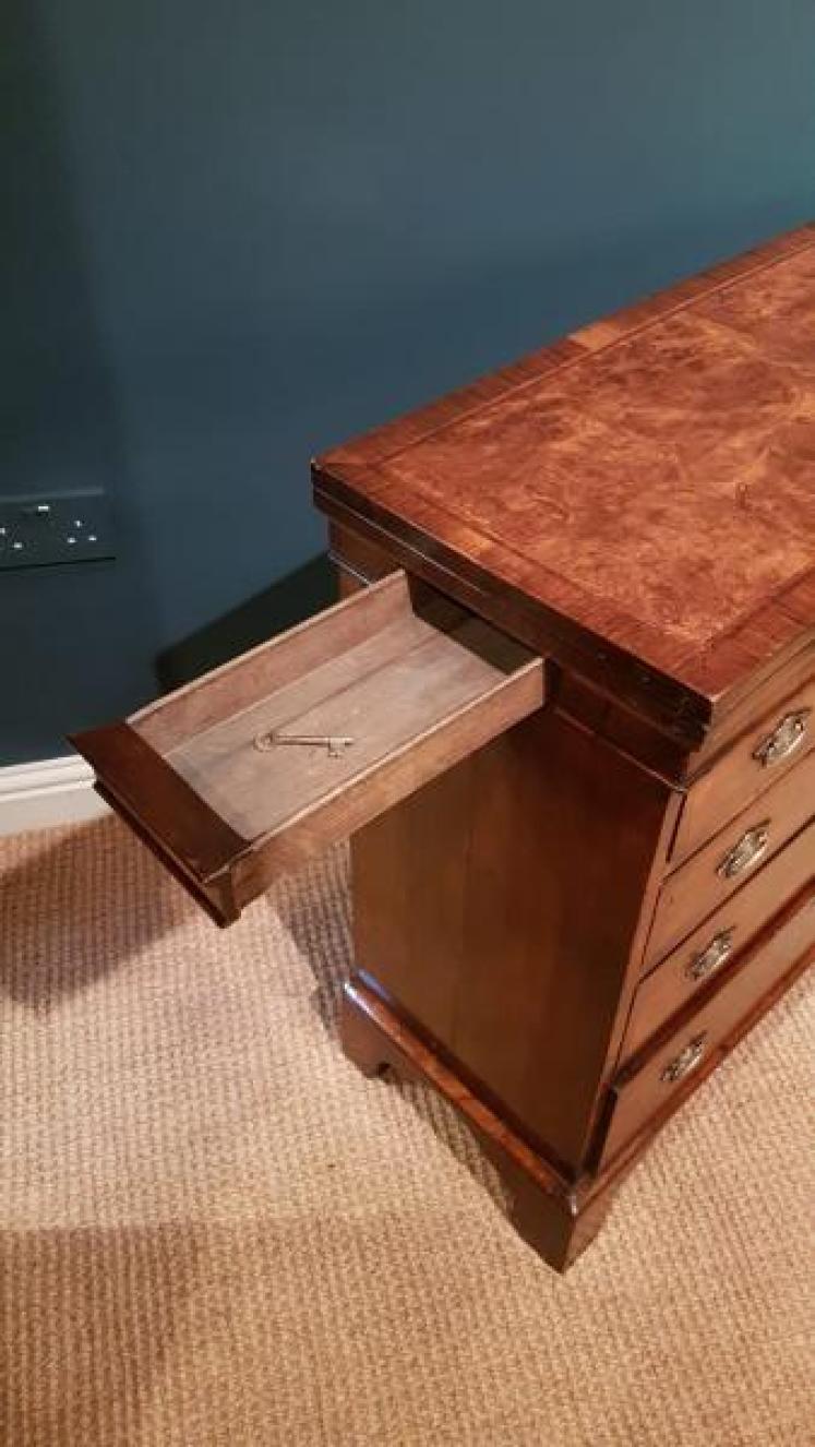 Small George II Walnut Bachelors Chest - Image 4