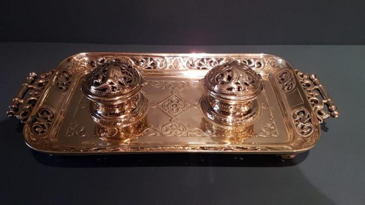 Victorian Cast Brass Pen and Ink Stand - Image 5