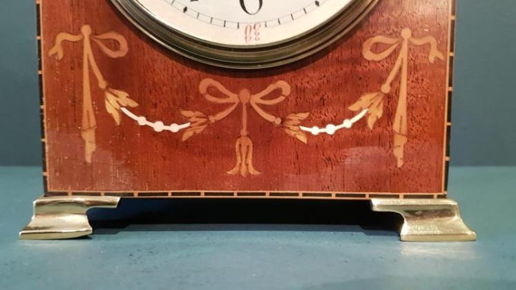 Fine Quality Inlaid Mahogany Mantel Clock - Image 5