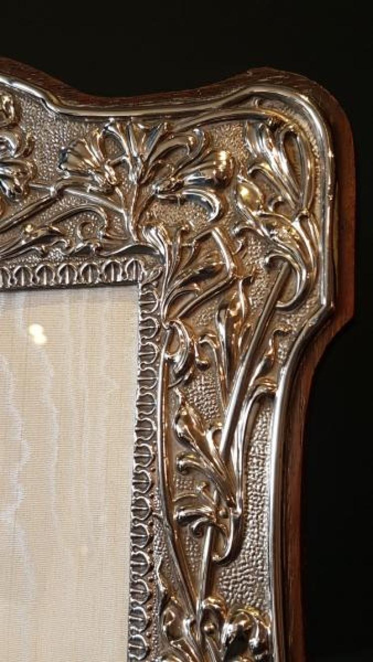 Large Edwardian Silver Photo Frame - Image 5