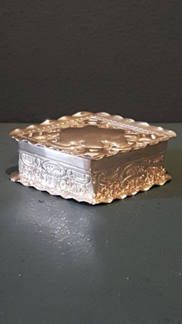 Victorian Lozenge Shaped Silver Box - Image 1