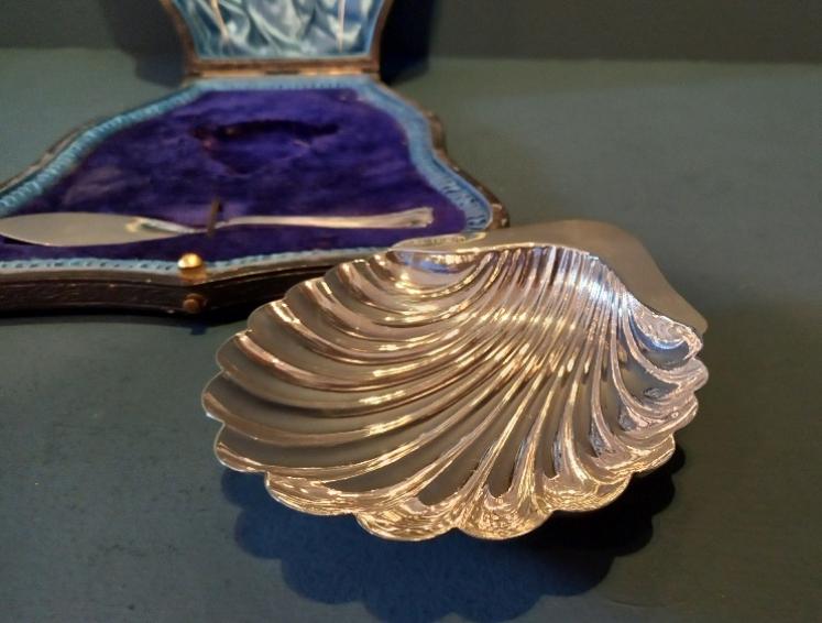 Edwardian Silver Shell Dish In Presentation Case - Image 7