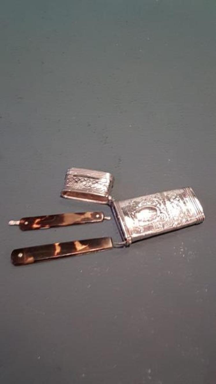 George III Silver Flensing Knife Case and Knives  - Image 3