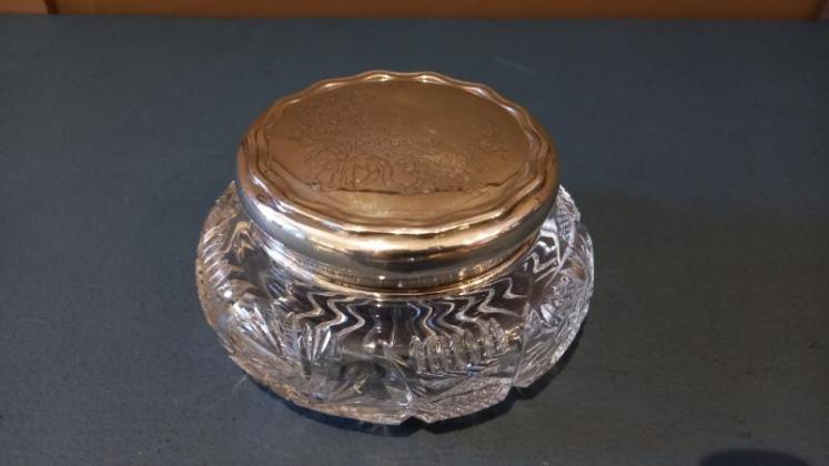 George V Period Silver Engraved Powder Dish - Image 1