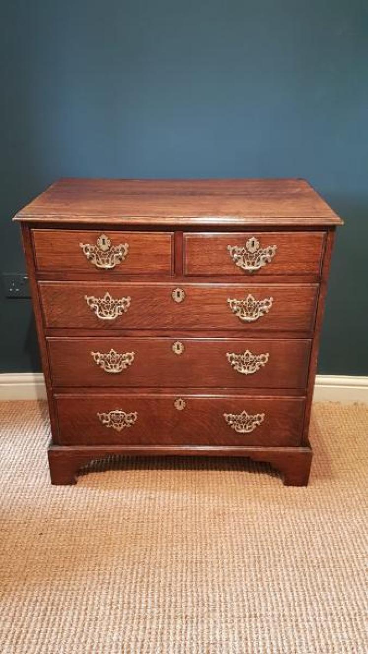 George III Oak Country House Chest of Drawers - Image 1