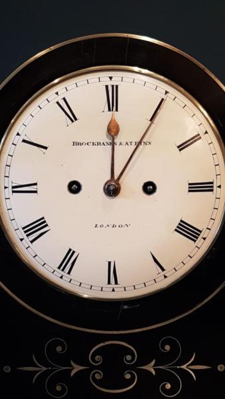 Small Proportioned Regency Double Fusse Bracket Clock - Image 5