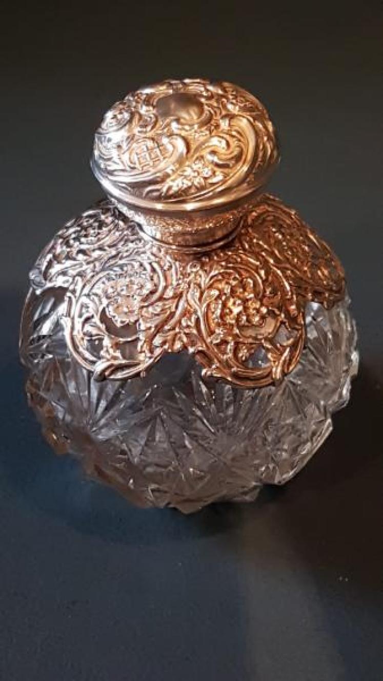 Matching Pair of Silver Topped Scent Bottles - Image 2