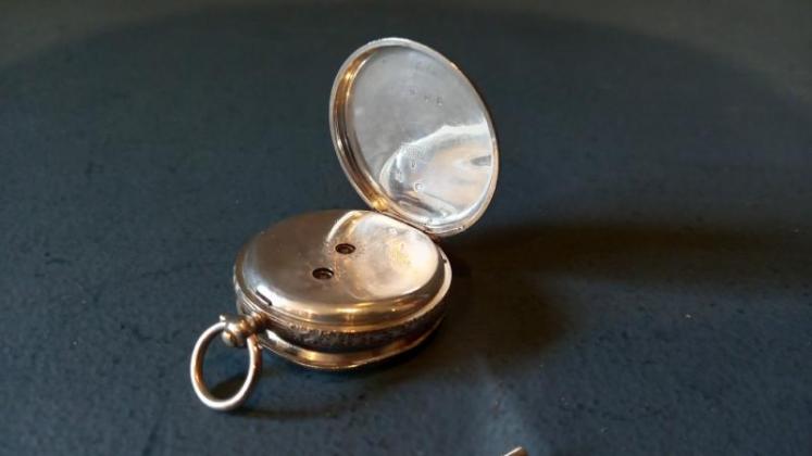 Antique Silver Ladies Swiss Fob Watch - Image 5
