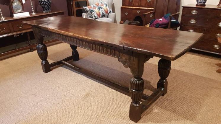 Superb Charles II Oak Refectory Table - Image 1
