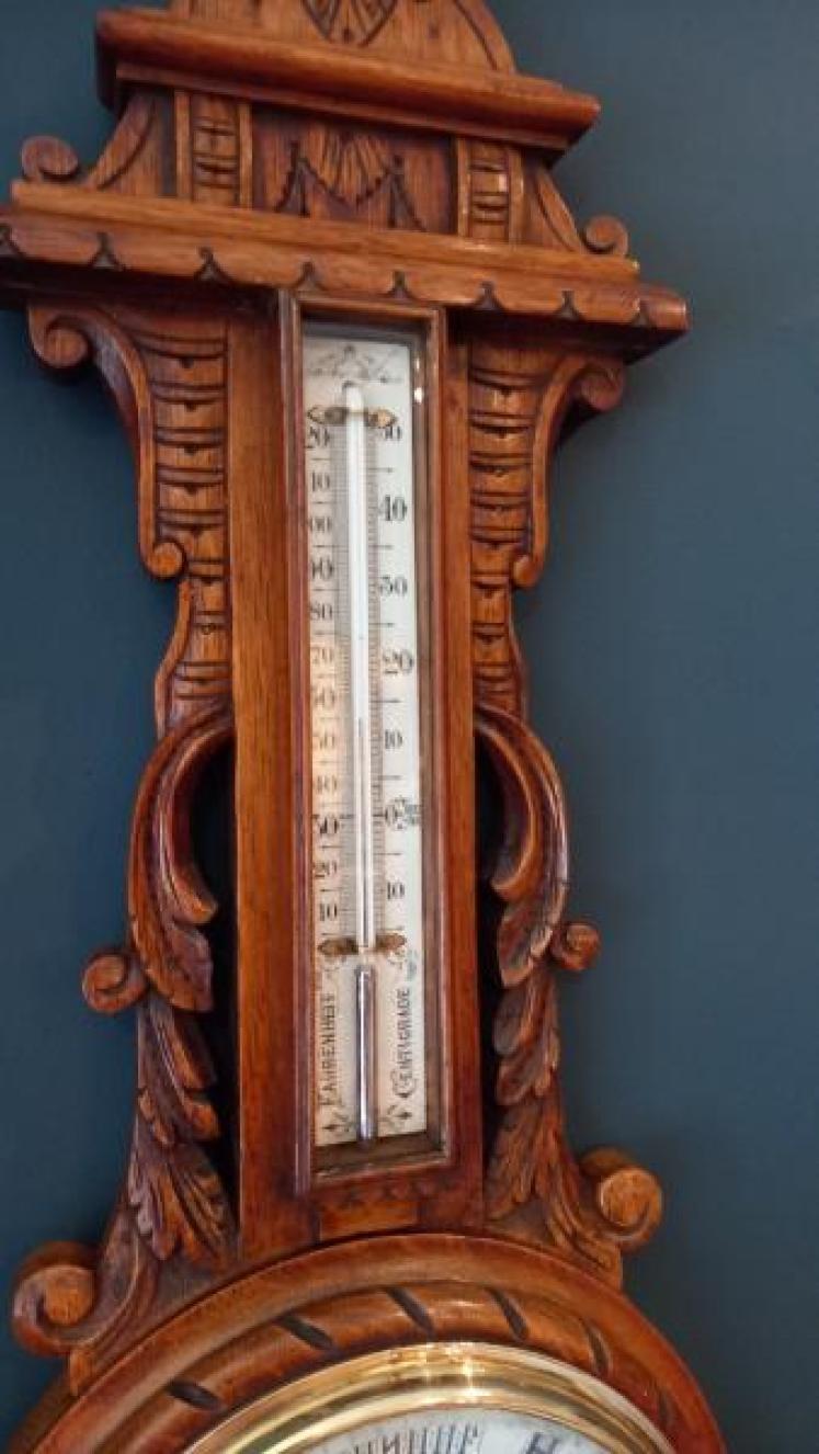 Superb Polished Oak Banjo Barometer - Image 4