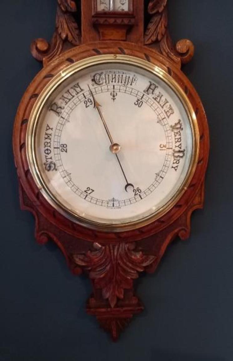Superb Polished Oak Banjo Barometer - Image 7