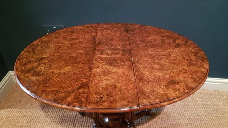 Fine Quality Burr Walnut Baby Sutherland Table - Image 2