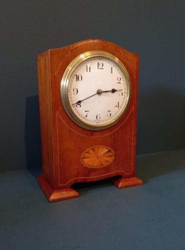  Edwardian Figured Mahogany Inlaid Mantel Clock - Image 2