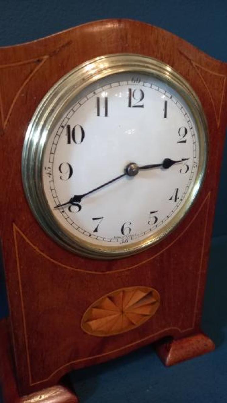  Edwardian Figured Mahogany Inlaid Mantel Clock - Image 3