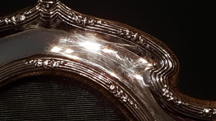 Edwardian Silver Embossed Border Photo Frame  - Image 3