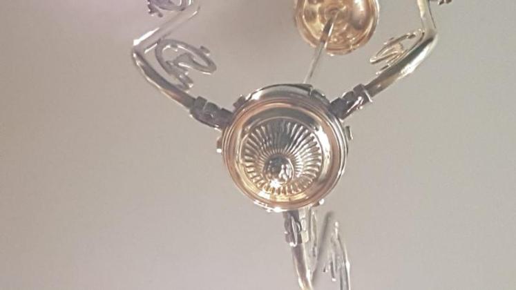 Late Victorian Brass Chandelier - Image 4