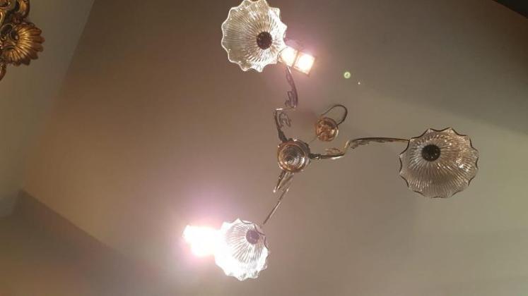 Late Victorian Brass Chandelier - Image 6