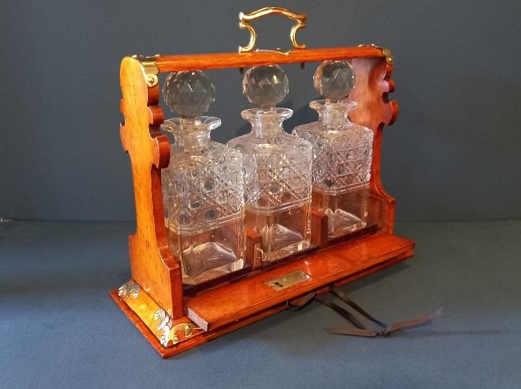 Late Victorian Polished Oak Three Bottle Tantalus - Image 4