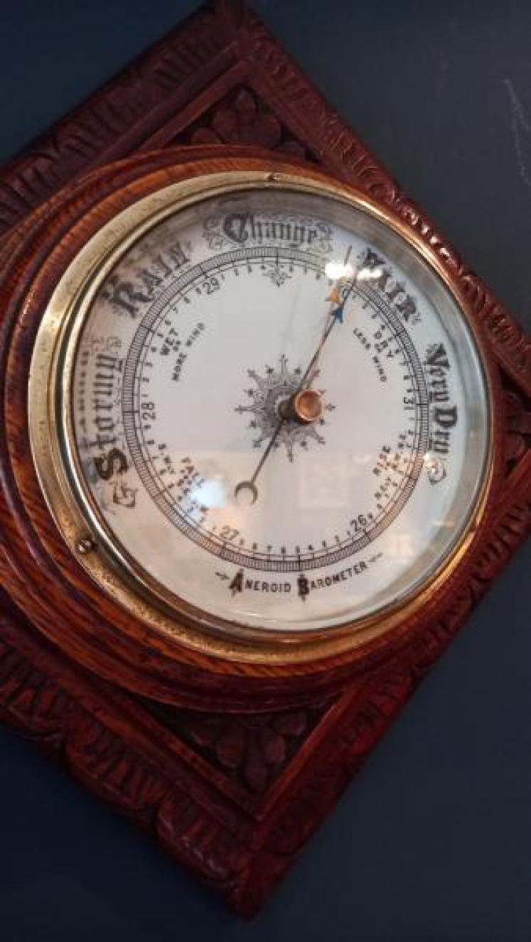 Victorian Oak Diamond Shaped Barometer - Image 2