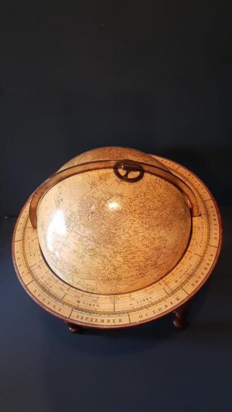 Victorian Smith's Terrestrial Library Globe - Image 3