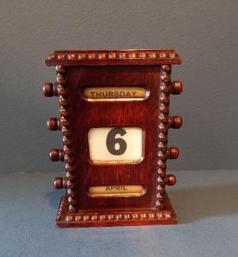 Small Edwardian Perpetual Desk Calendar