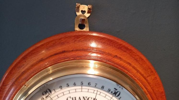Victorian Golden Oak Aneroid Barometer - Image 4