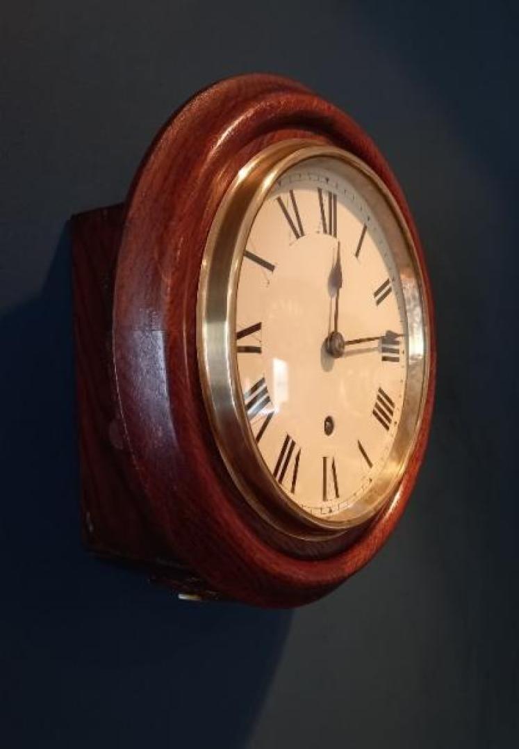 Small Late Victorian 8" Dial Oak Cased Wall Clock - Image 2