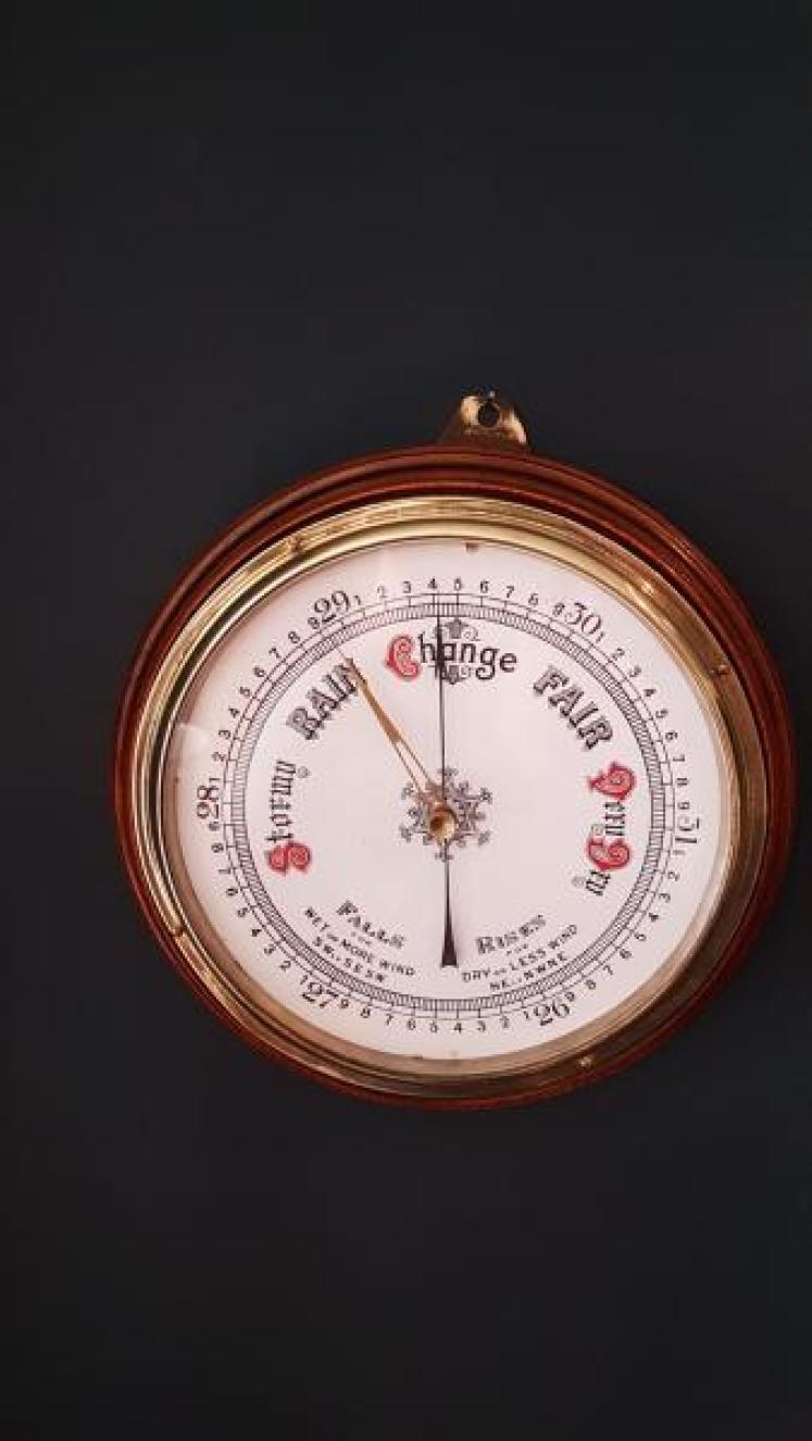 Large Victorian Oak Enamel Dial Wheel Barometer - Image 6