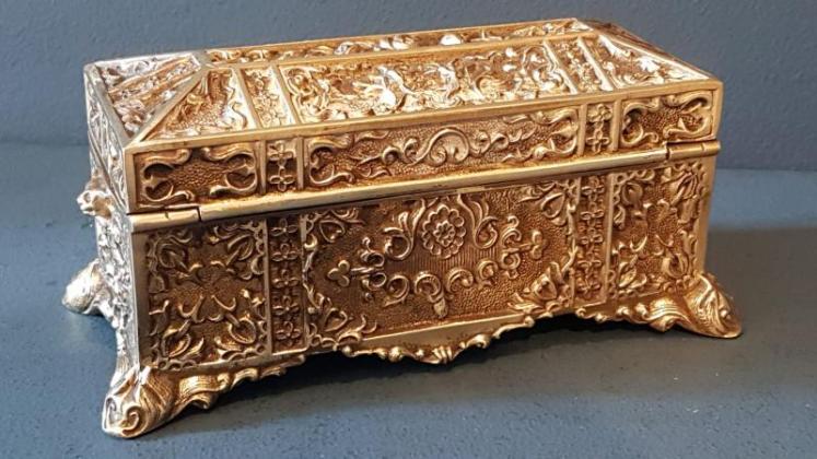 Superb Victorian Cast Brass Jewel Casket - Image 2