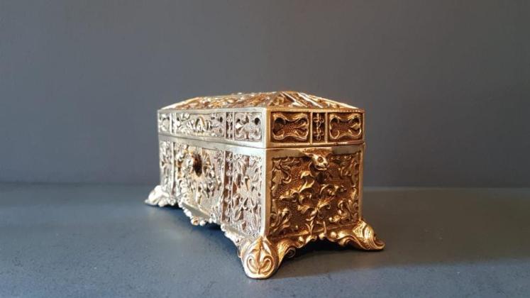 Superb Victorian Cast Brass Jewel Casket - Image 5