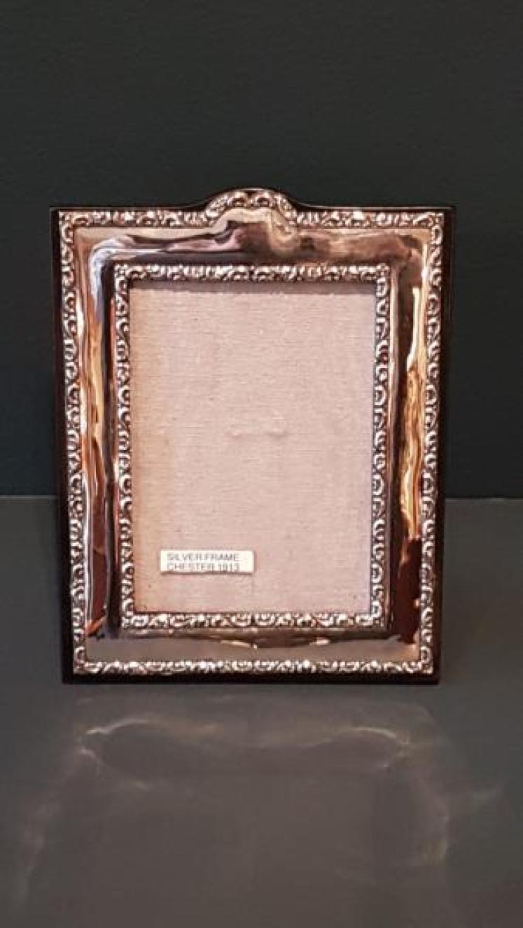 George V Chester Silver Photo Frame  - Image 1