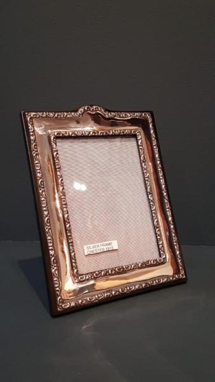 George V Chester Silver Photo Frame  - Image 2