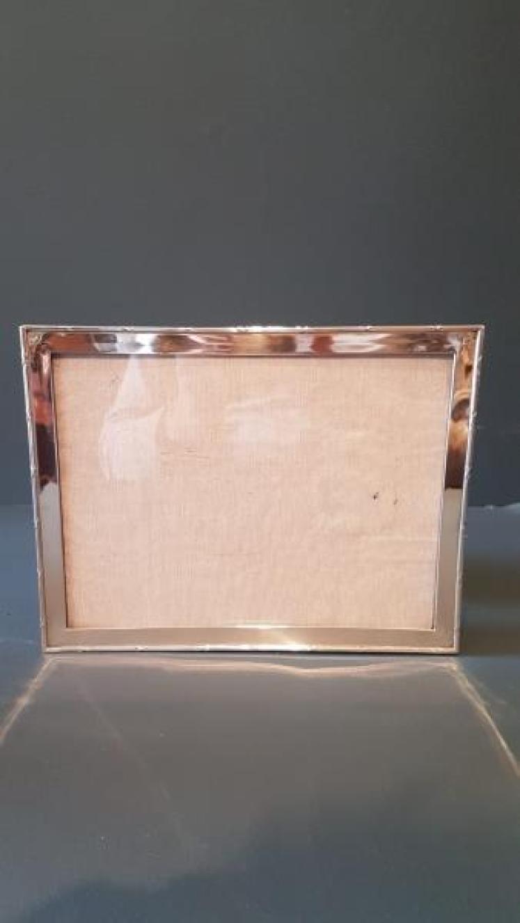 Large George V Ribbon Border Photo Frame - Image 4